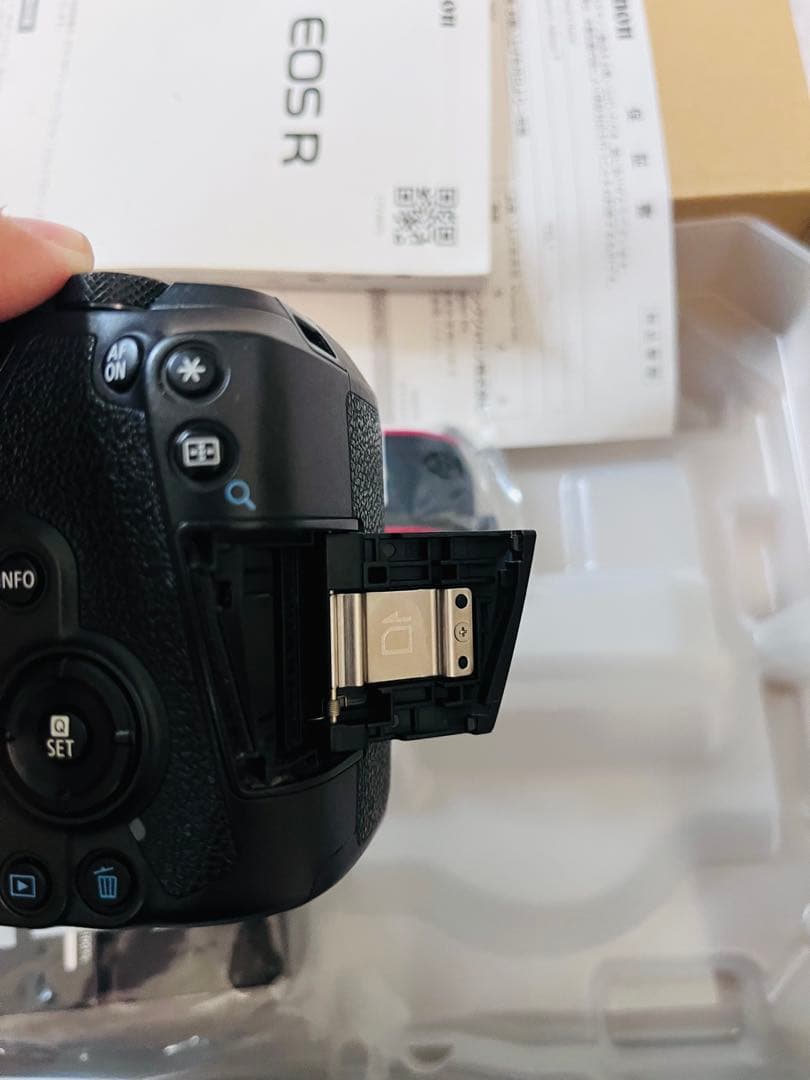 【まる】Canon EOS R
