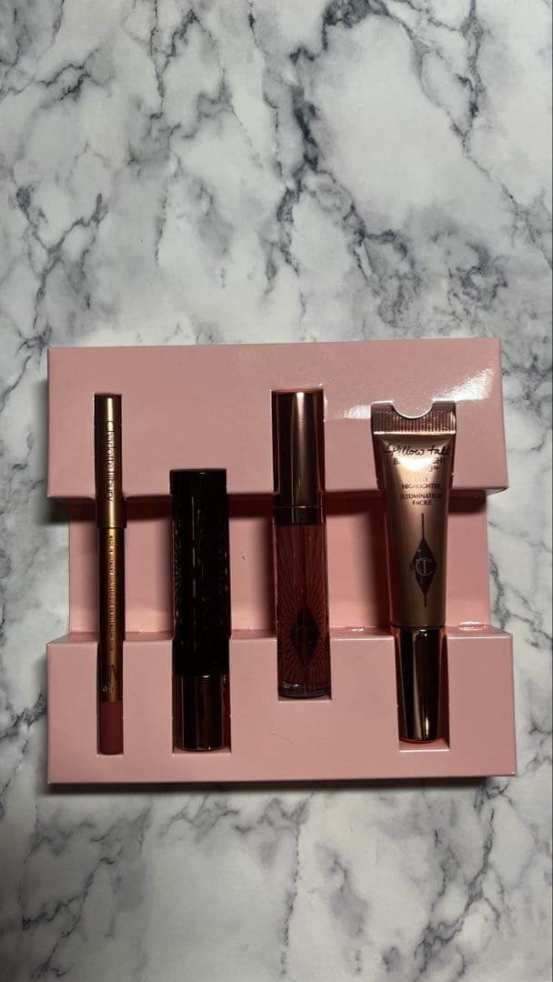 Charlotte Tilbury Pillow Talk リップ&チーク