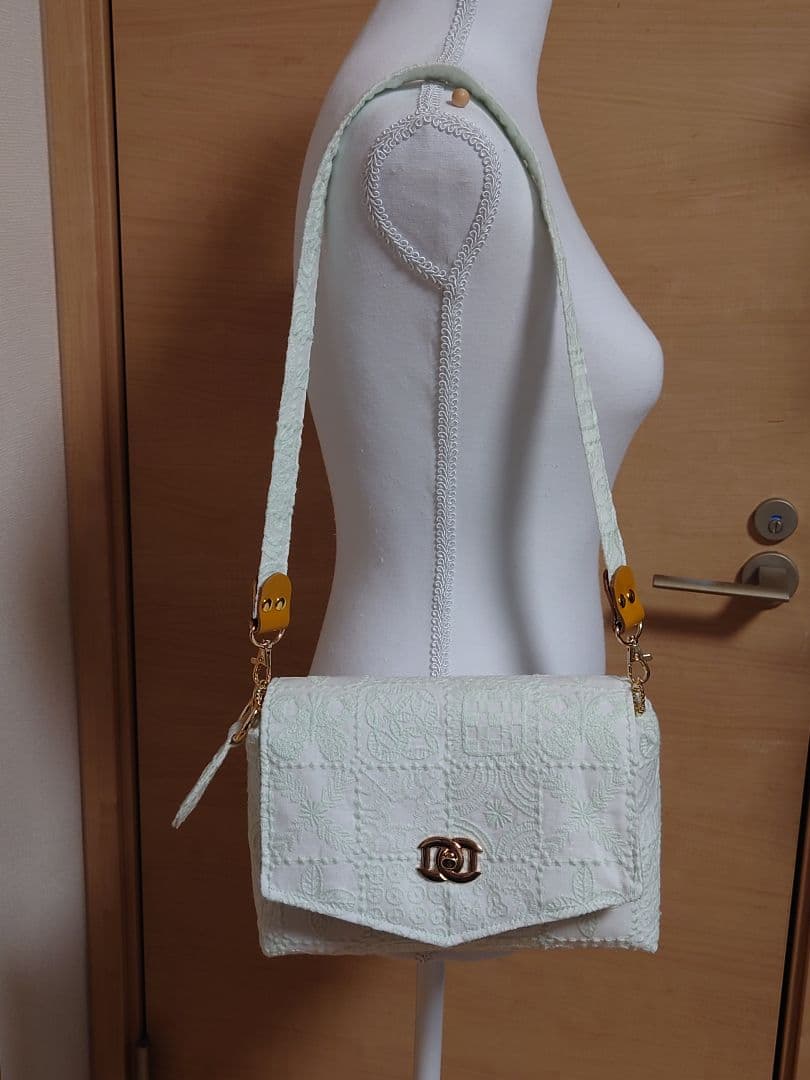3点セット forest tile white ミナペルホネン　クラッチバッグ