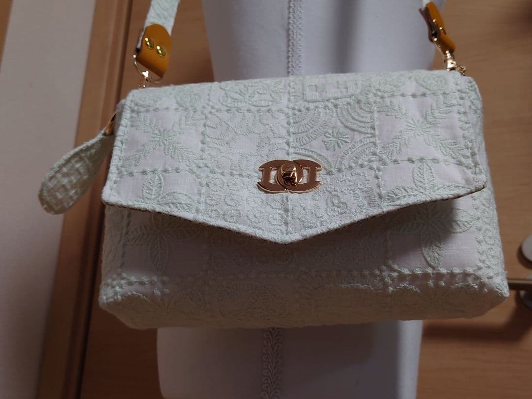 3点セット forest tile white ミナペルホネン　クラッチバッグ