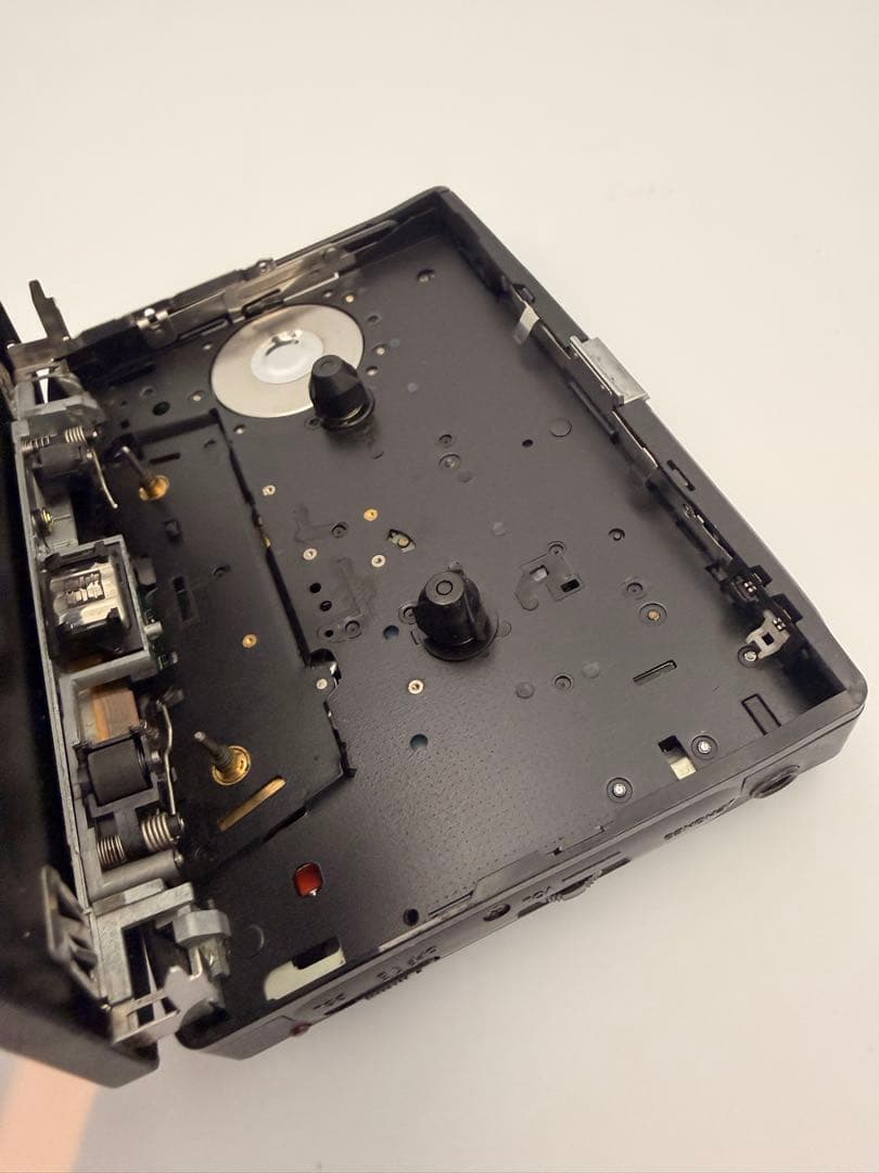 ジャンクアイワAIWA HS-PX610カセットプレーヤー 乾電池アダプター付F