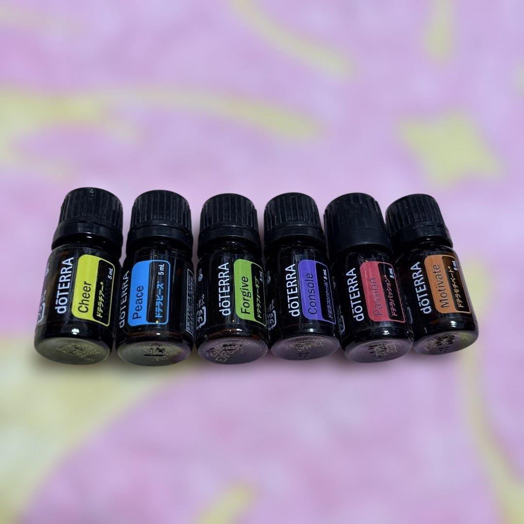 【新品未開封】doTERRA 感情のオイルセット　カード付き