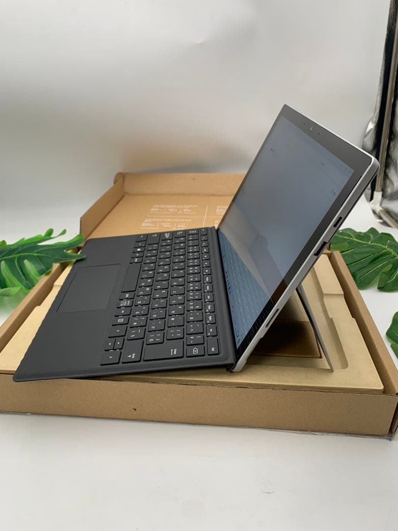 Surface Pro 7+ i5-1135G7 LTEあり