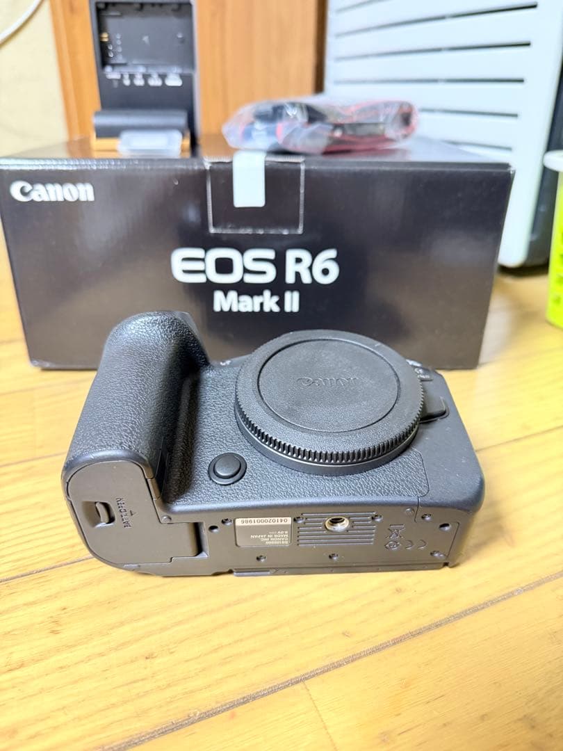 Canon EOS R6 Mark2 ミラーレスカメラ 128Gメモリー付き