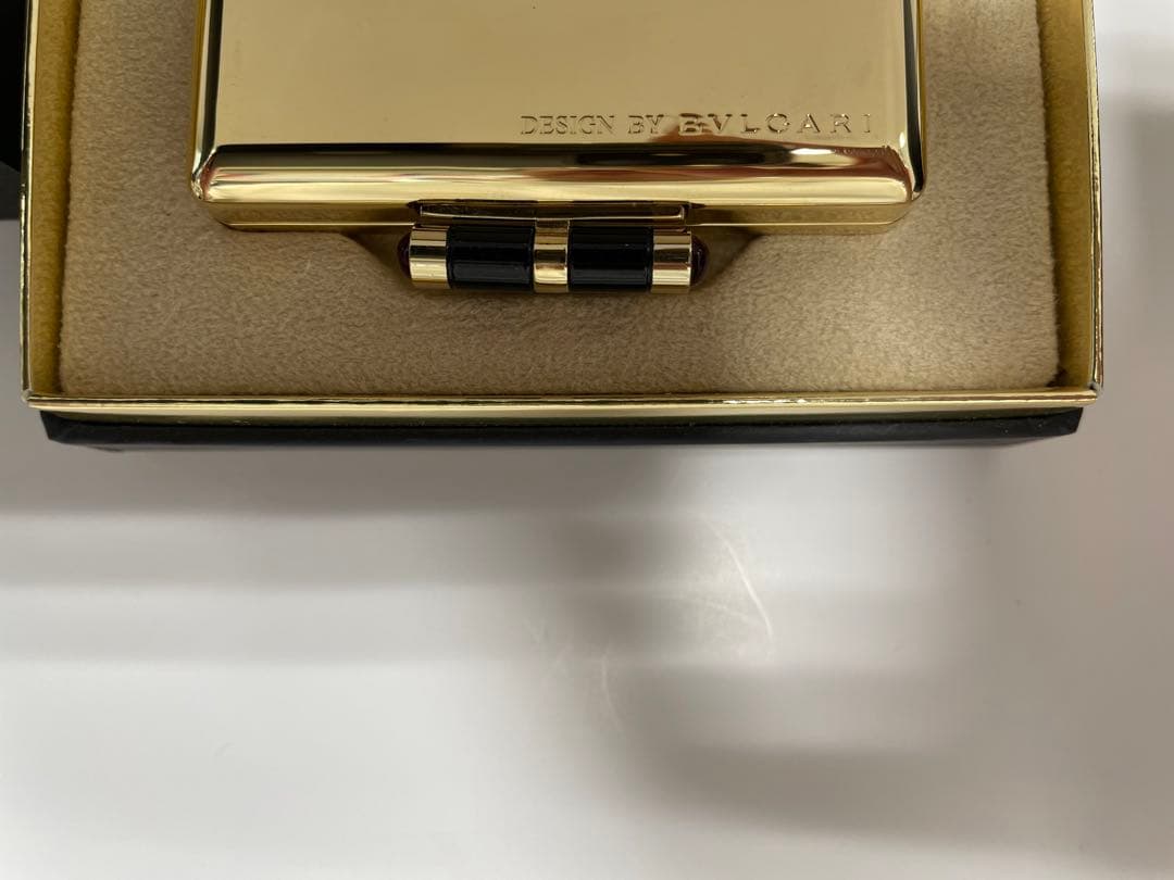 期間限定値下げアルビオン レガァーメ〈おしろい〉60周年記念限定品BVLGARI