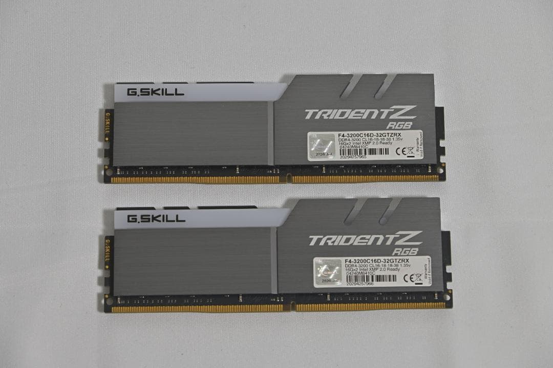 F4-3200C16D-32GTZRX DDR4 16GB 2枚組 32GB