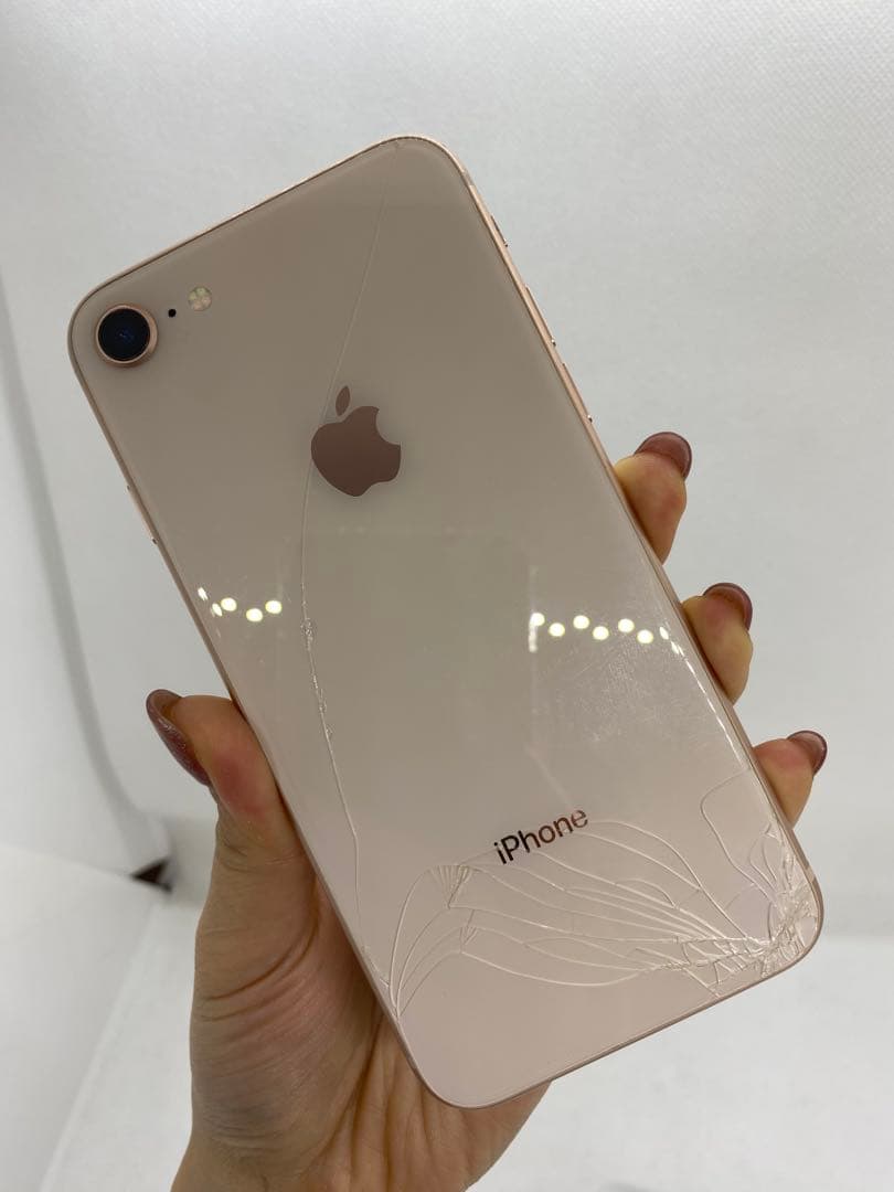 Iphone 8 64GB Sim フリー　22703