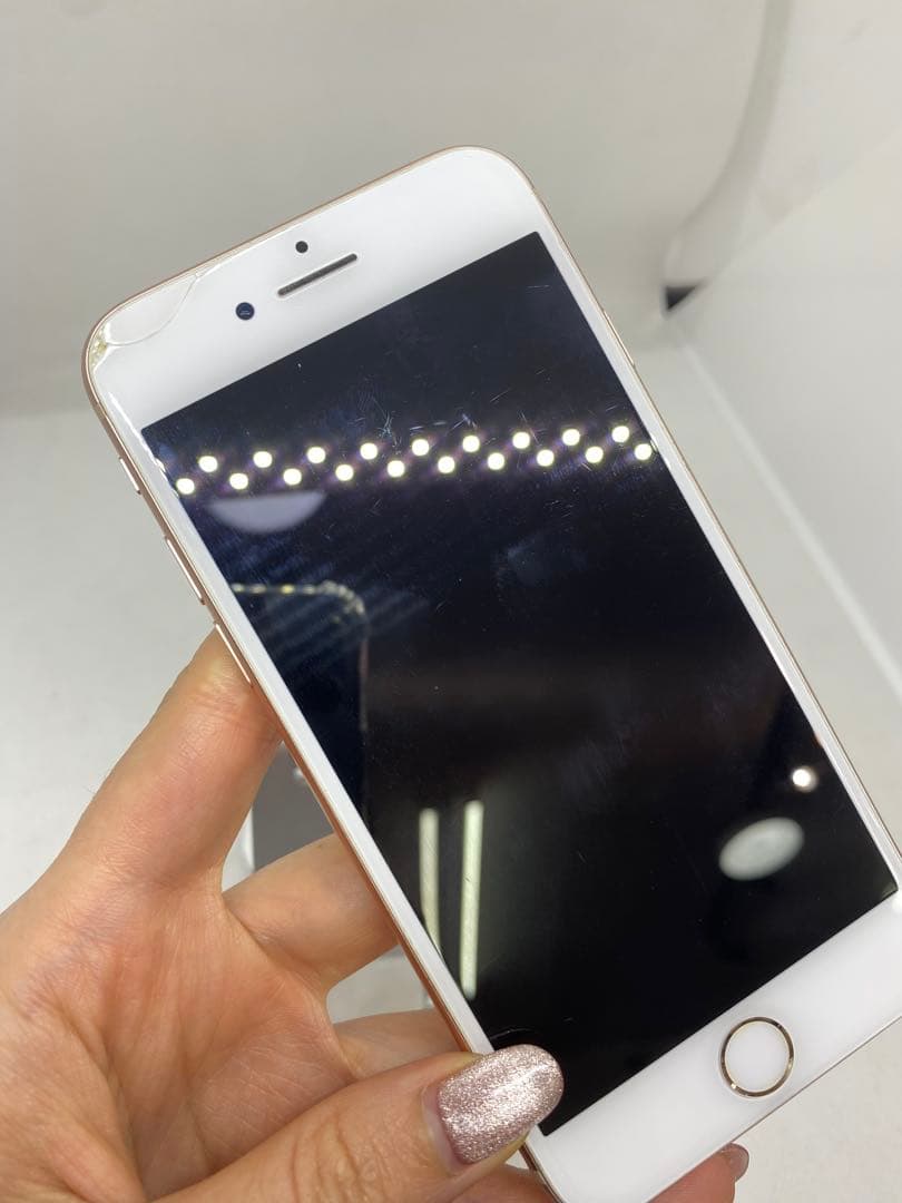 Iphone 8 64GB Sim フリー　22703