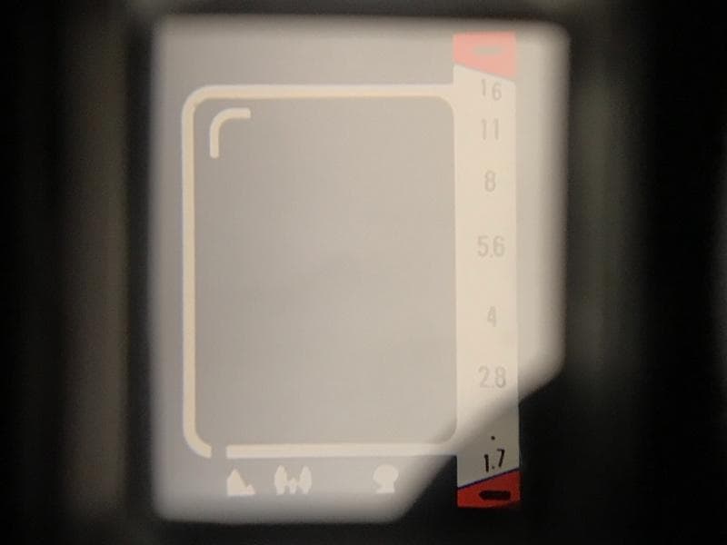 【整備済　極美品】ブラック　Canon Demi EE17　露出計OK 1407