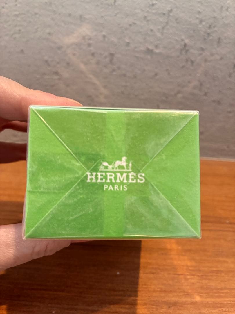 香水(ユニセックス) HERMES UN JARDIN SUR LE NIL 30ml