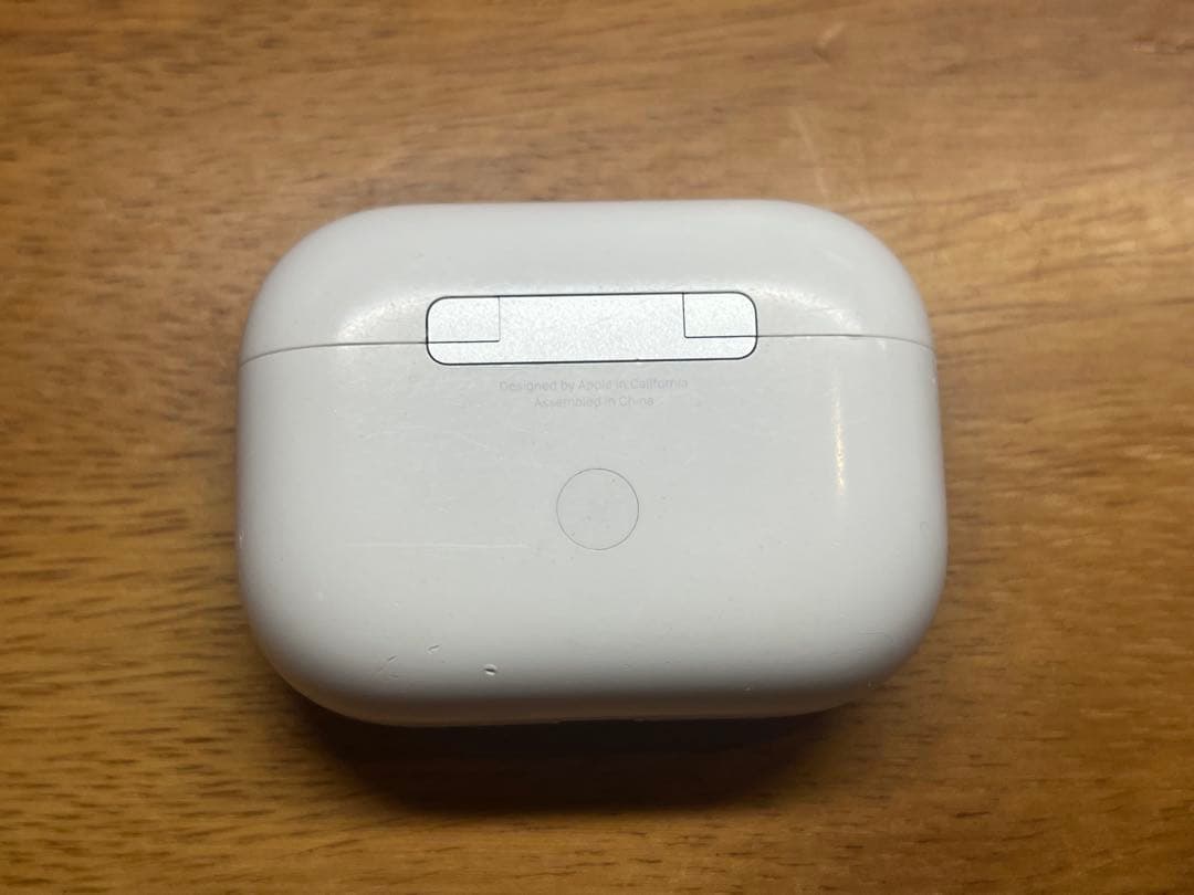 AirPodsPro2 充電ケース+右耳