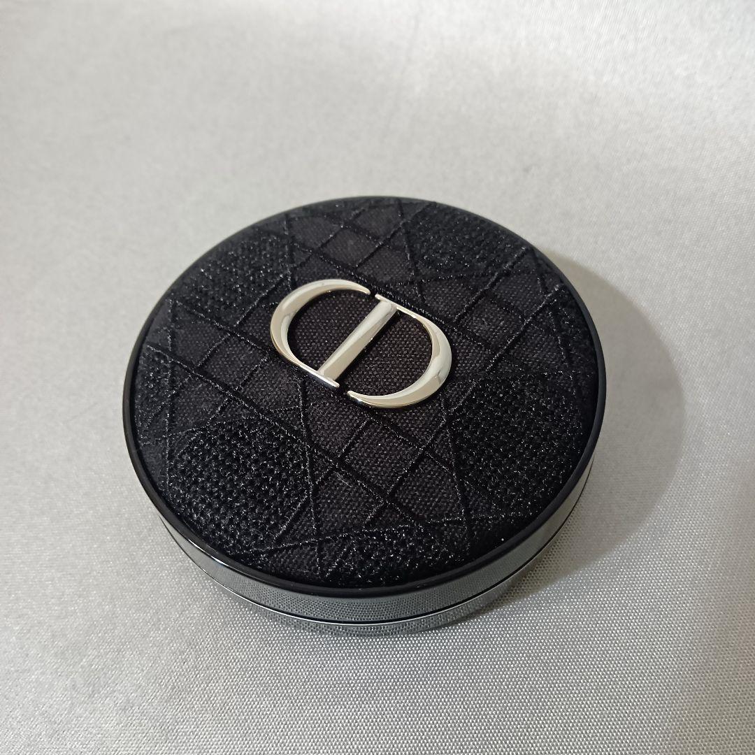 新品 DIOR ディオールスキン フォーエヴァー トーンアップ グロウクッション