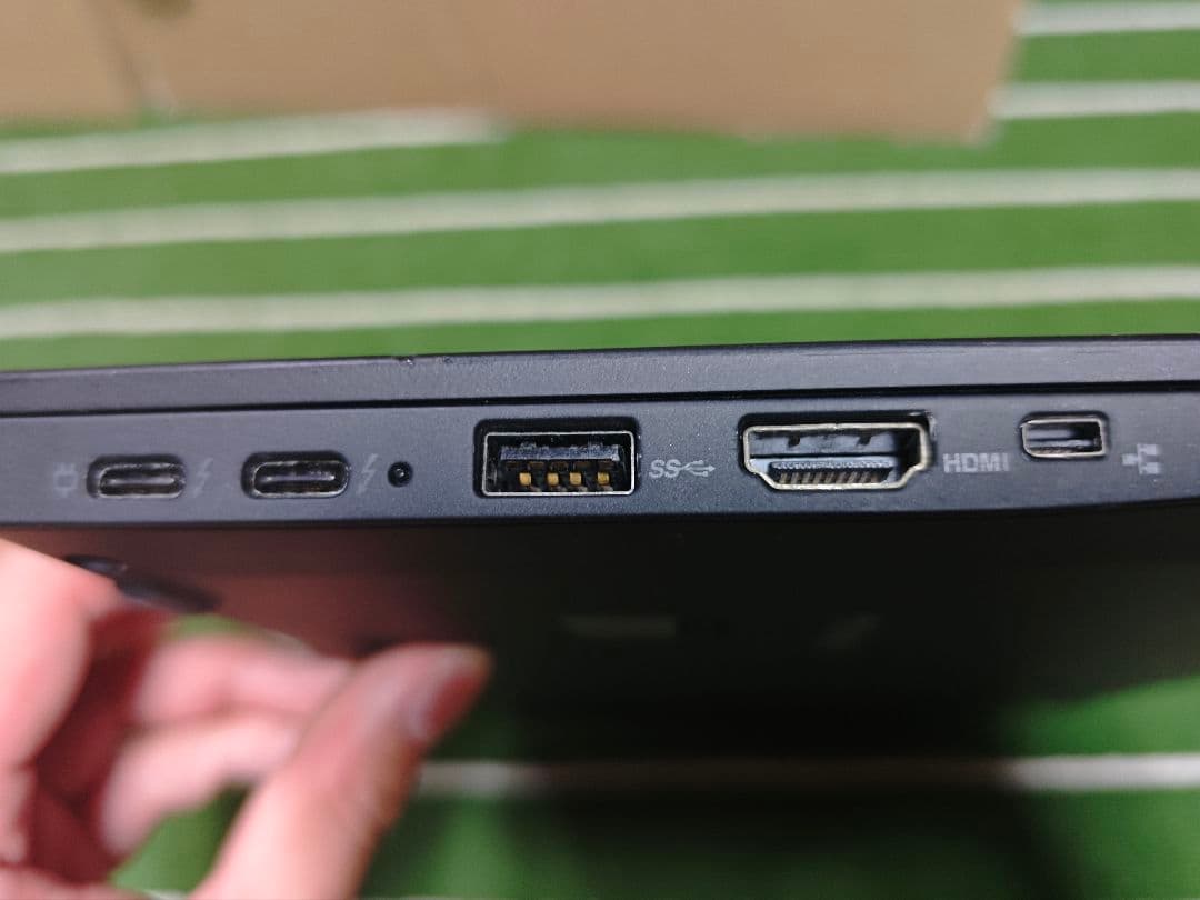 【本体のみ】ThinkPad X1 Carbon 8GB 2016年モデル