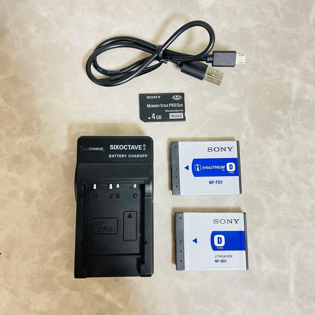 美品　SONY サイバーショット DSC-T900 レッド SDカード　デジカメ