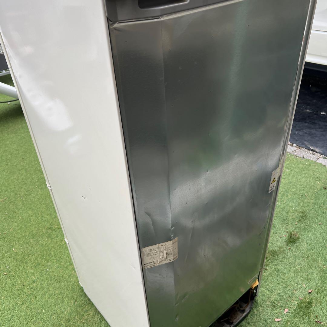 【横浜市内配達】AQUA　3ドア　264L 冷蔵庫　AQR-261B