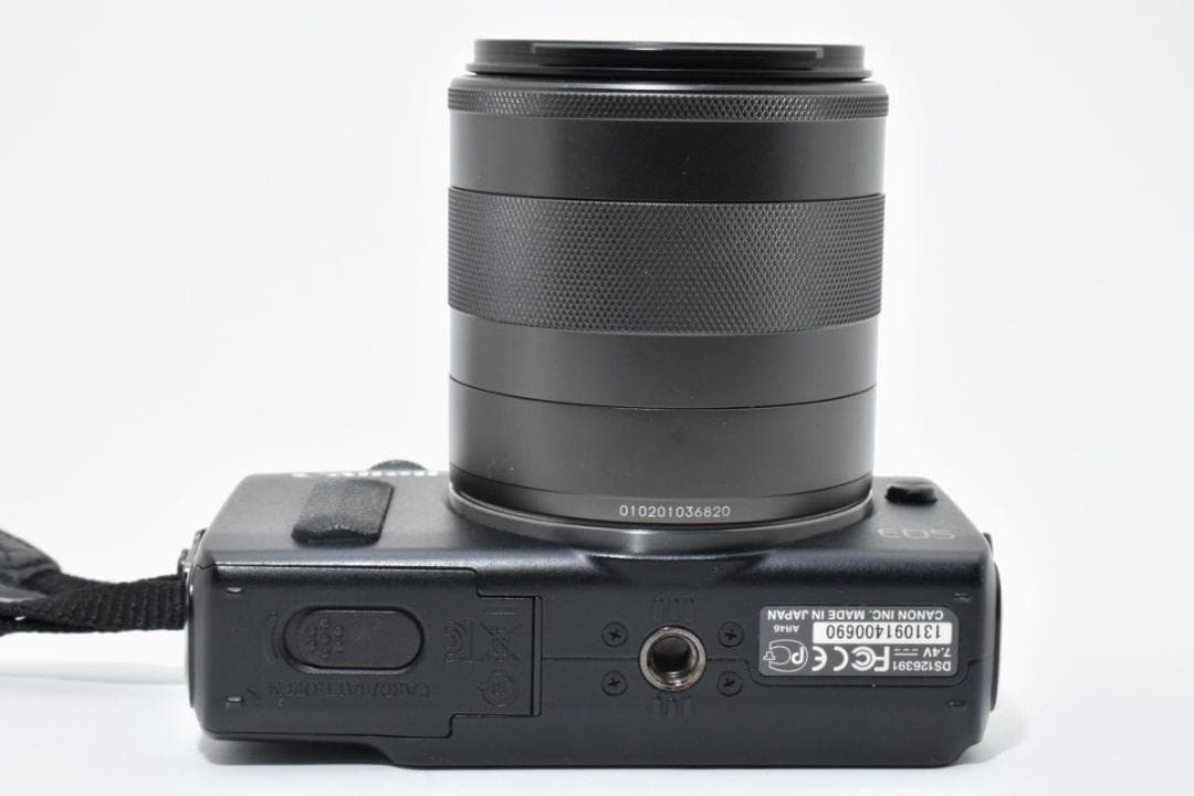 【箱付き】 Canon キャノン EOS M レンズキット ミラーレス一眼カメラ