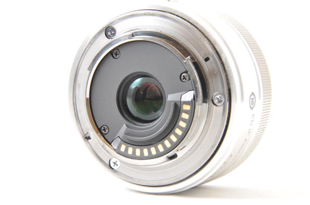 ■ 美品 ■ ニコン　Nikon 1 J5 レンズキット ≪16GBカード付≫