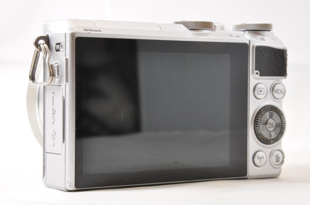 ■ 美品 ■ ニコン　Nikon 1 J5 レンズキット ≪16GBカード付≫