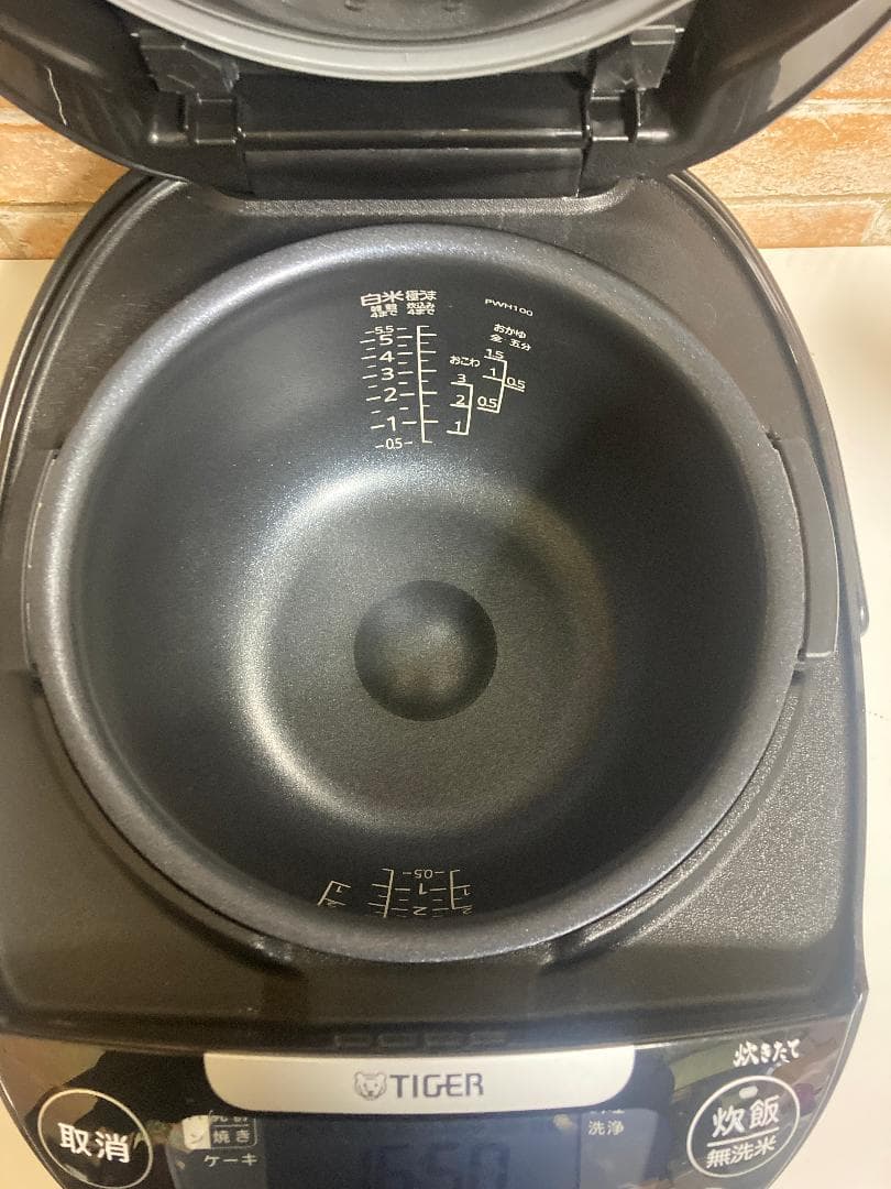 ★美品★ 2022年製 タイガー JPW-H100 IH炊飯器 5.5合炊き