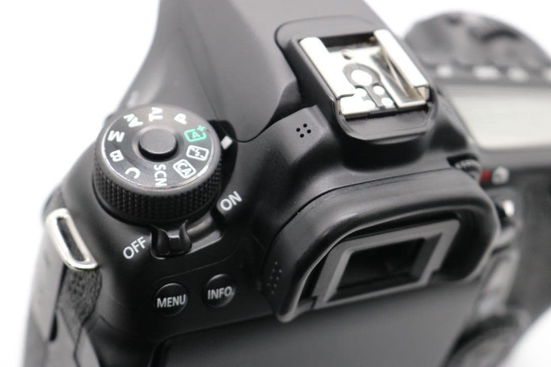 【Canon EOS 70D ダブルレンズセット】 Wi-Fi搭載 安心保証あり