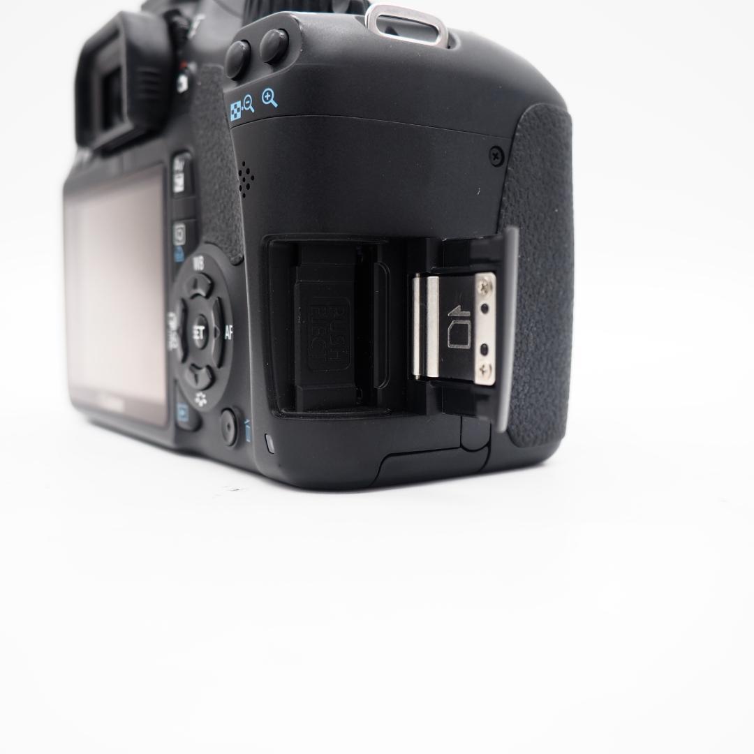 【ショット数8000回未満！】Canon EOS Kiss X4 デジタル一眼