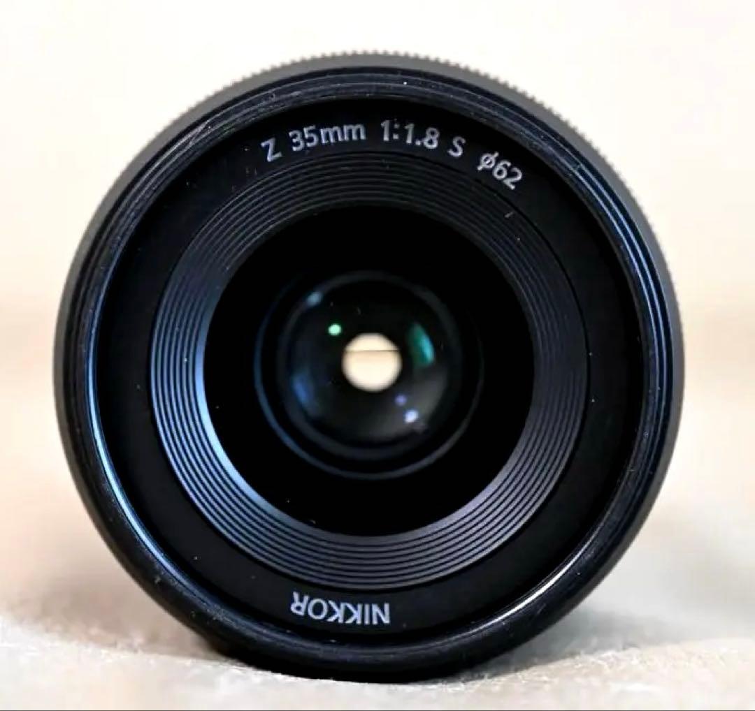 NIKKOR Z 35mm f/1.8 S レンズ