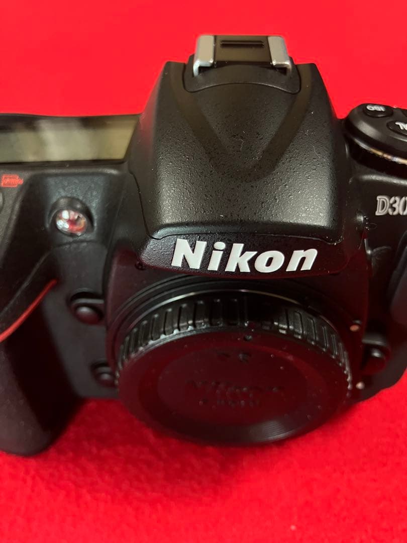 衝撃　決算最終値下げ！これが美品 Ｄ300Ｓ数1700回 24-50mmズ-ム