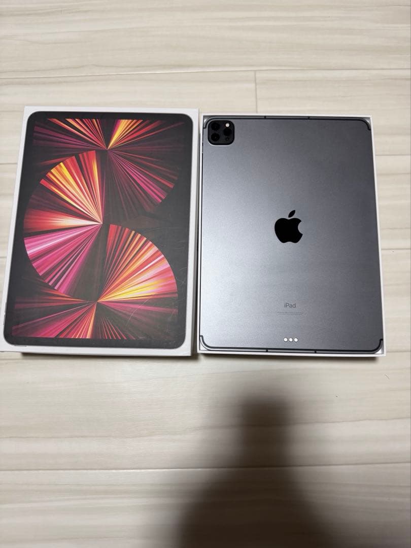 iPadPro 第3世代 wifi+cellular 128GB docomo版