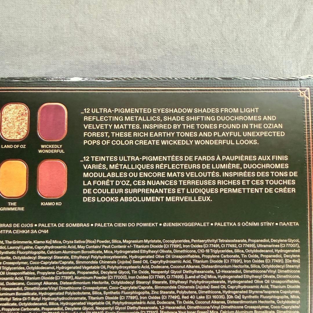 r.e.m.beauty Wicked For Good アイシャドウ パレット