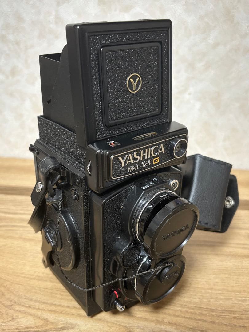 YASHICA Mat-124G Bay-1フィルター　純正レンズフード付き