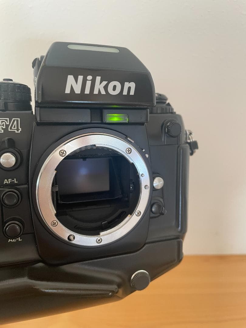 【動作品】Nikon F4S ボディ 一眼レフ フィルムカメラ シャッターOK