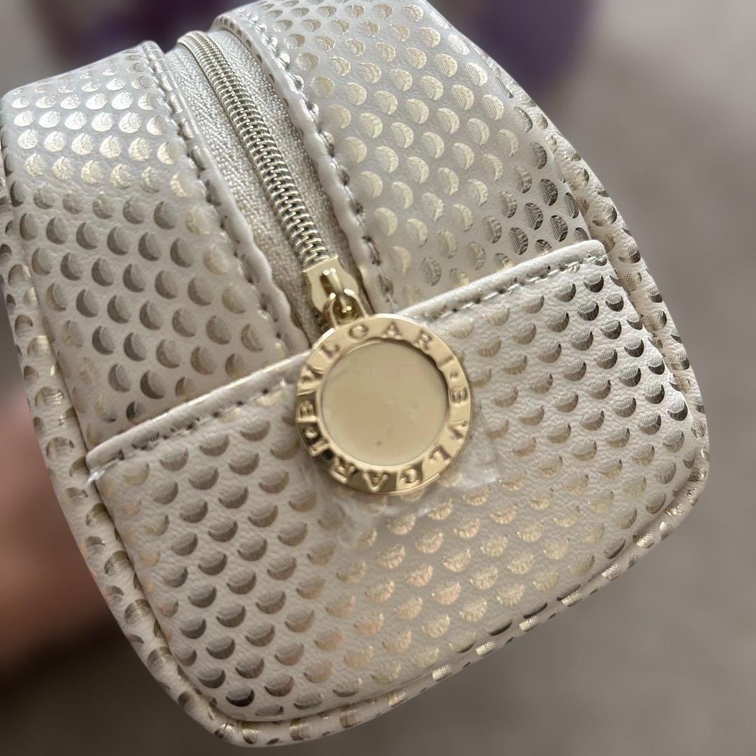 BVLGARI Omnia 香水セット シルバーポーチ付き