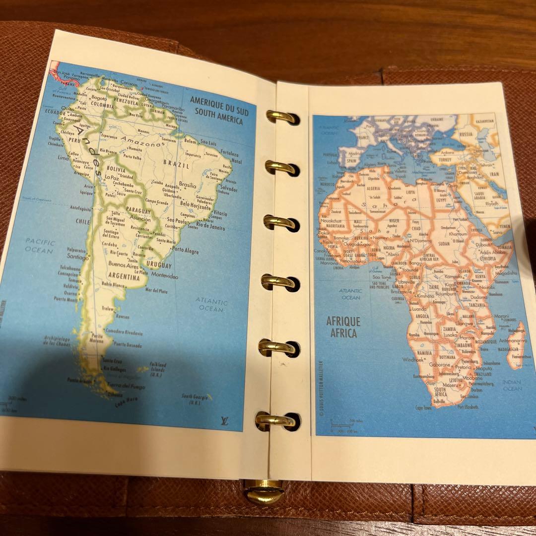 ルイヴィトン　ビンテージ手帳　世界地図付き