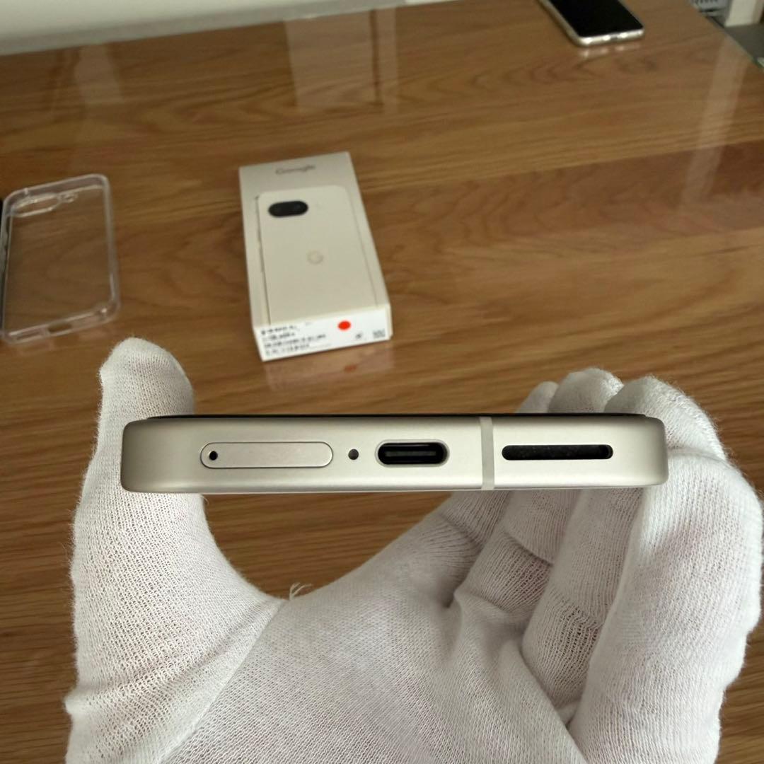 【超美品】google pixel9a（本体） 128GB Porcelain