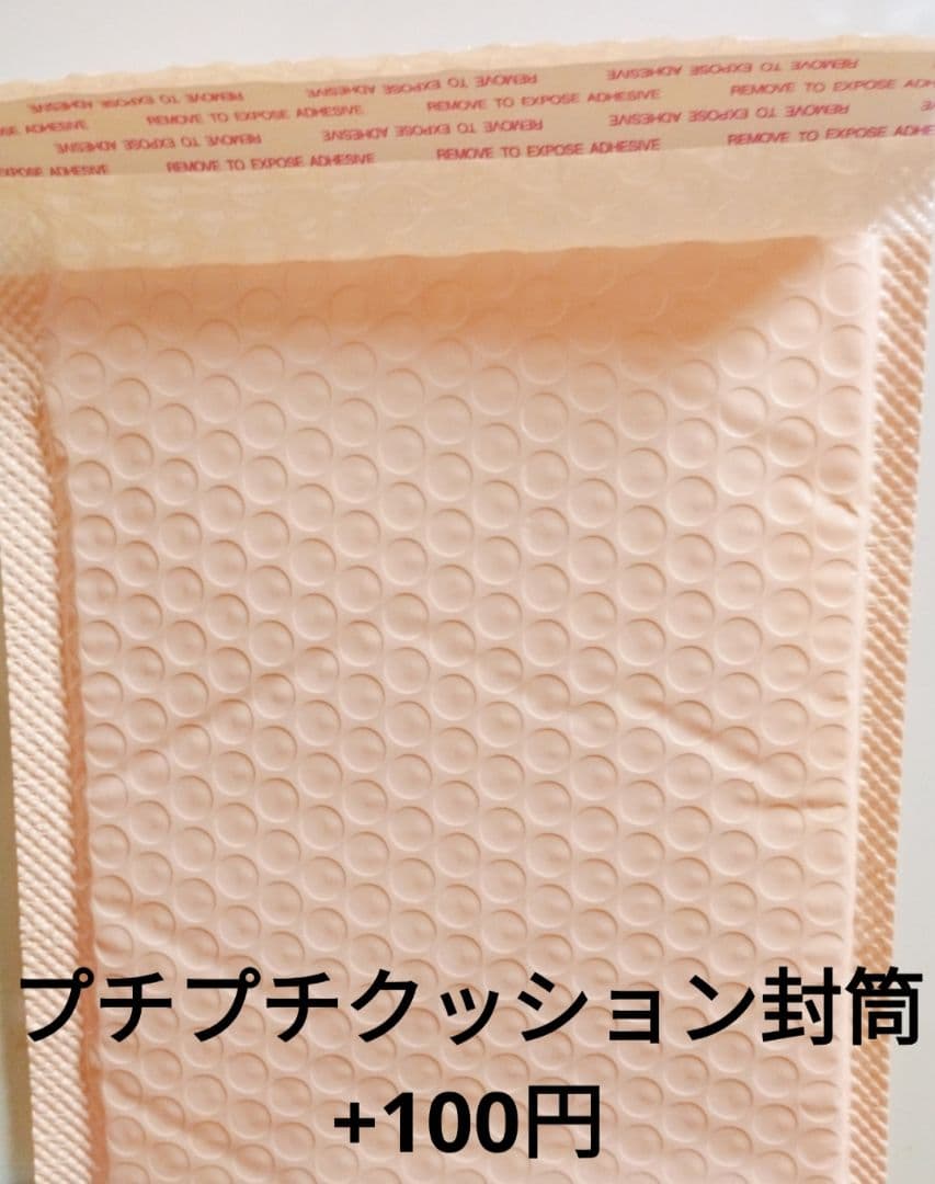 ピアス　いちご　蝶　水色　パール　ひねりチャーム　春　夏　デート　イベント　推し