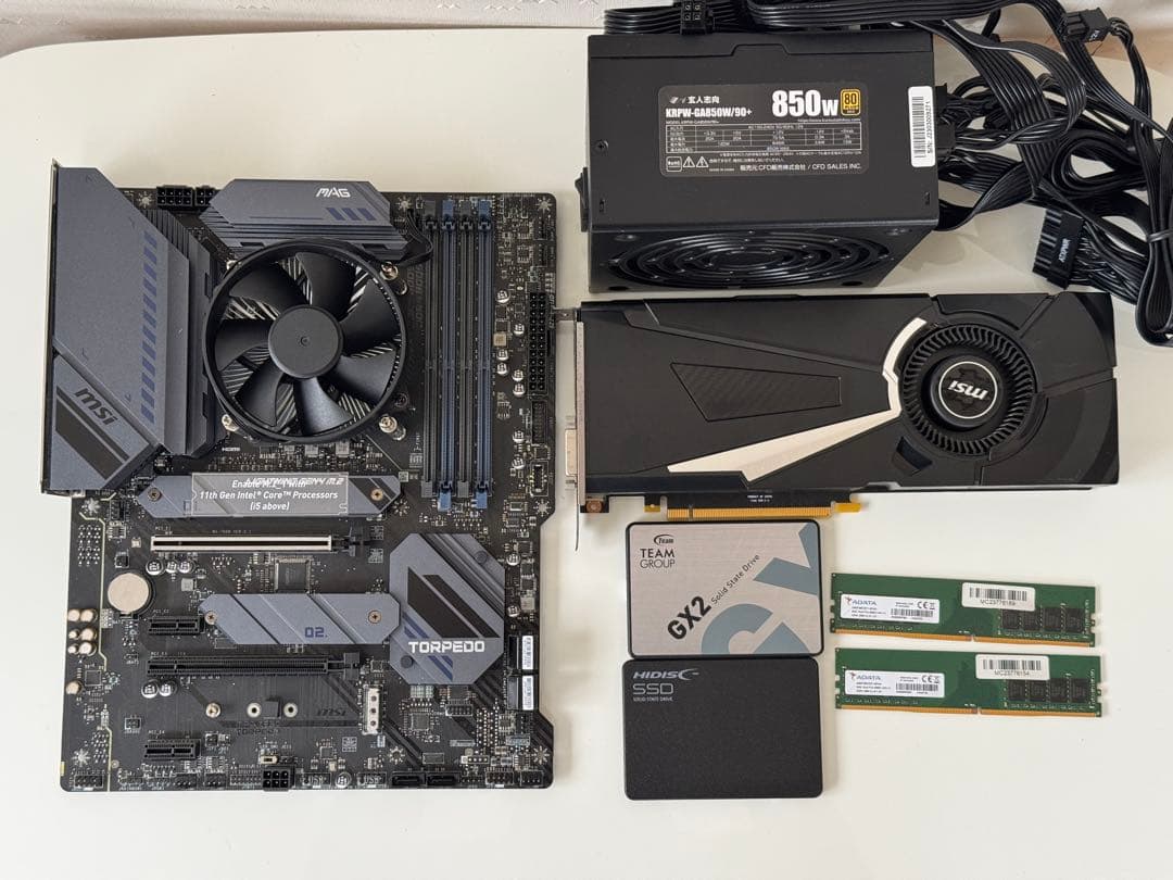 Z590マザー + i3-10105F + GTX1080 + 16Gメモリ