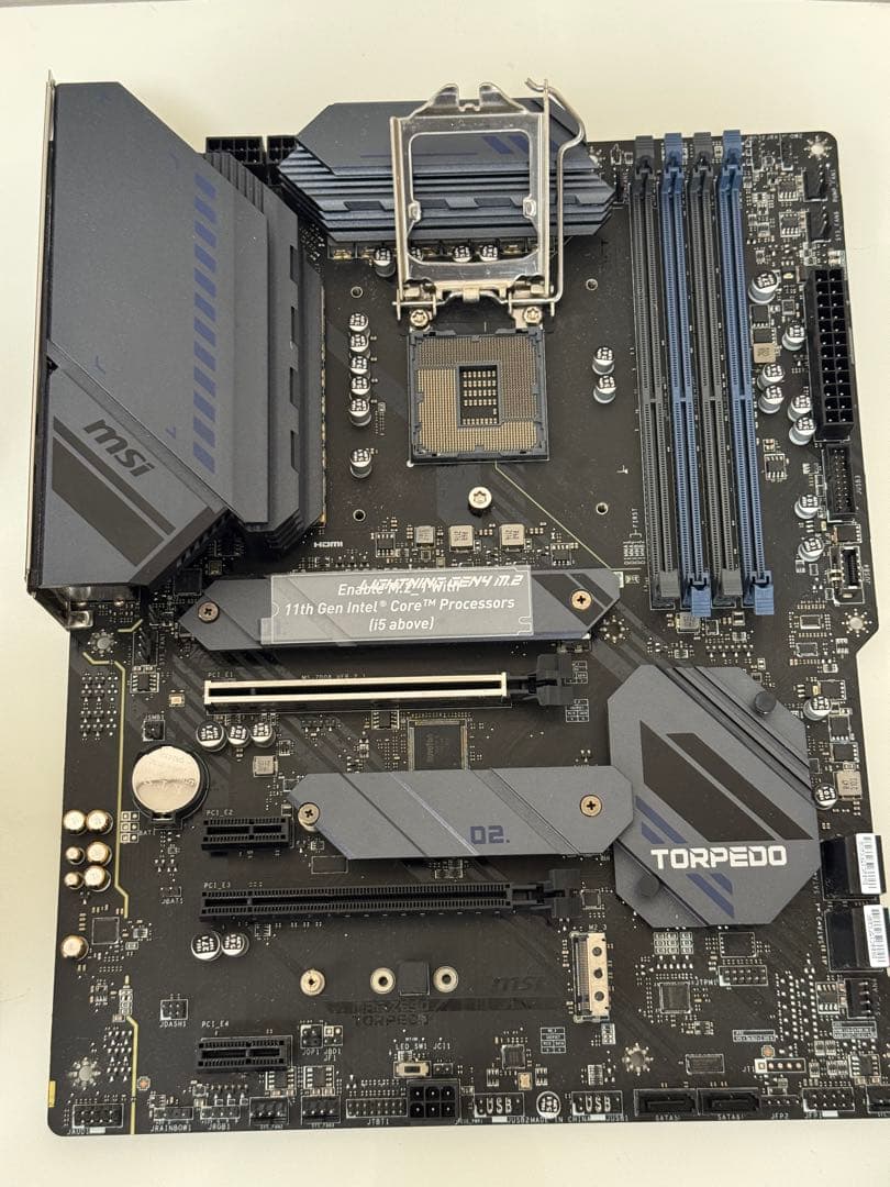 Z590マザー + i3-10105F + GTX1080 + 16Gメモリ
