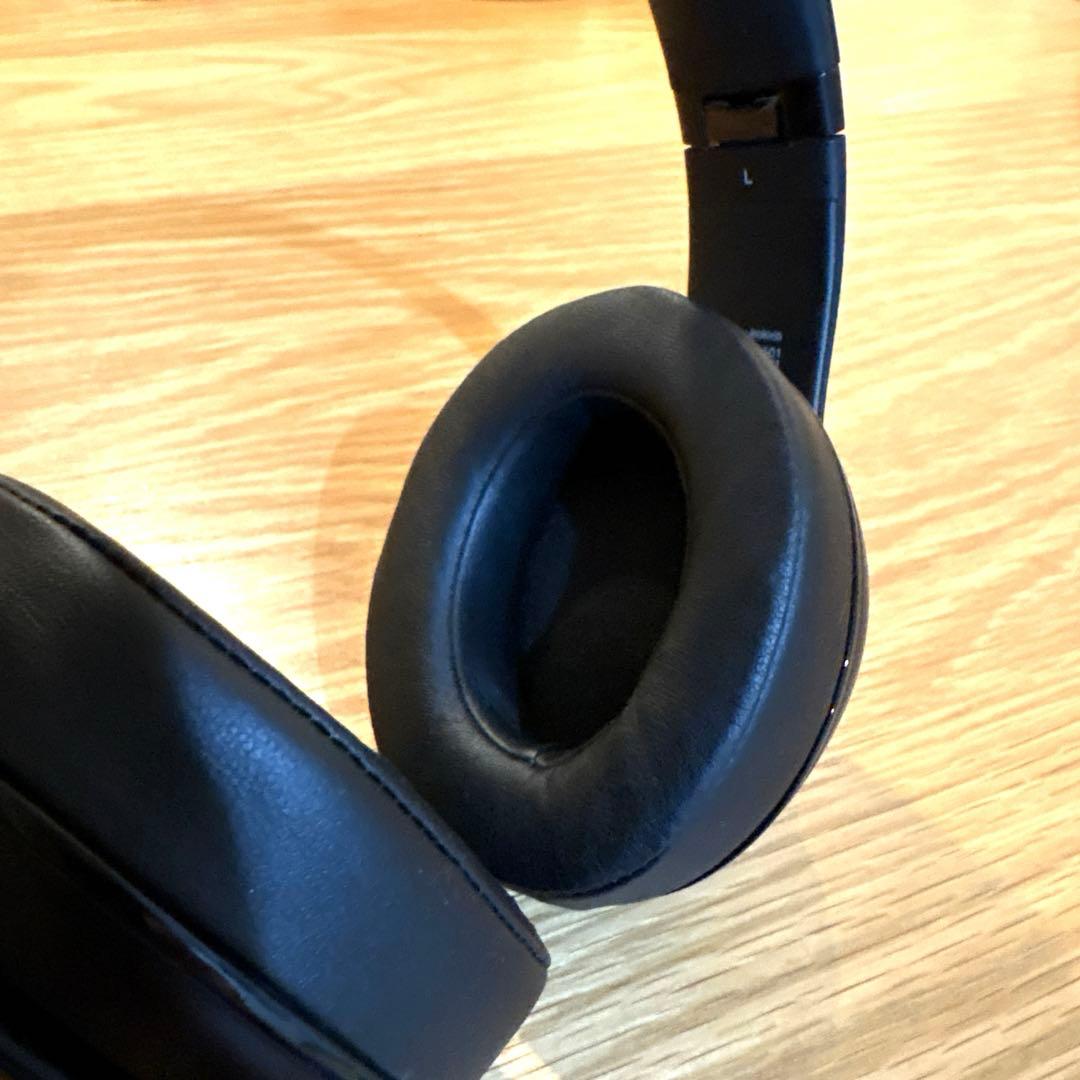 BEATS ワイヤレスヘッドホン b0501