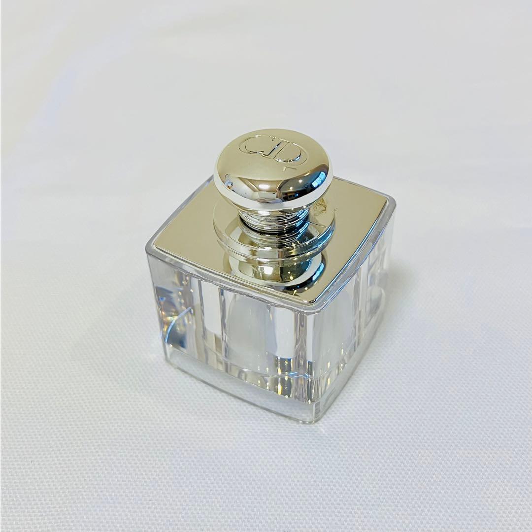 新品　Dior addict ディオール　アディクト　オードトワレ　香水50ml