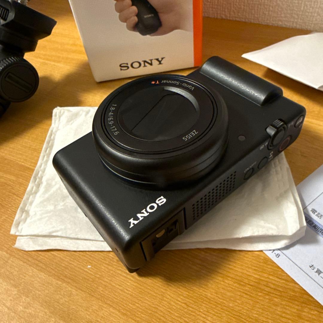 SONYのVLOGCAM ZV-1M2とシューティンググリップ