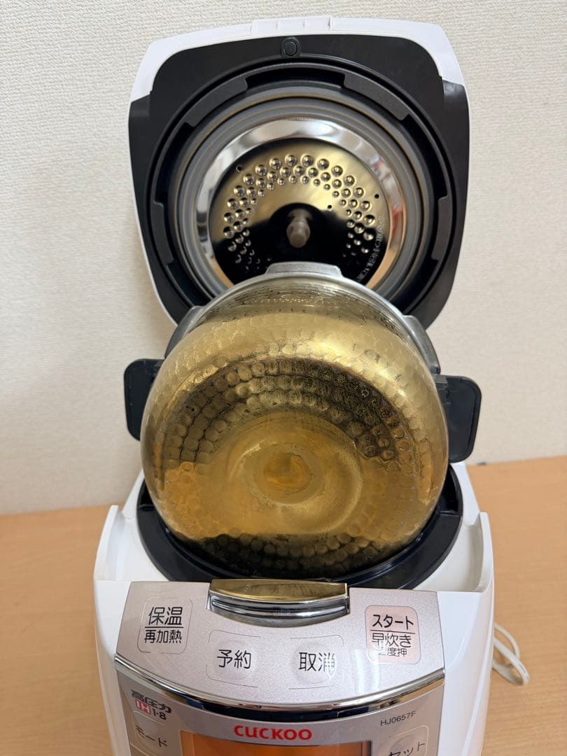 CUCKOOクック IH圧力炊飯器 CRP-HJ0657F 1.08L 動作品