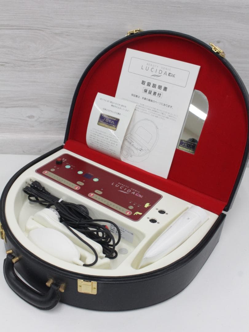 ▲多機能美容器 LUCIDA DX ルシーダ　超音波美容器