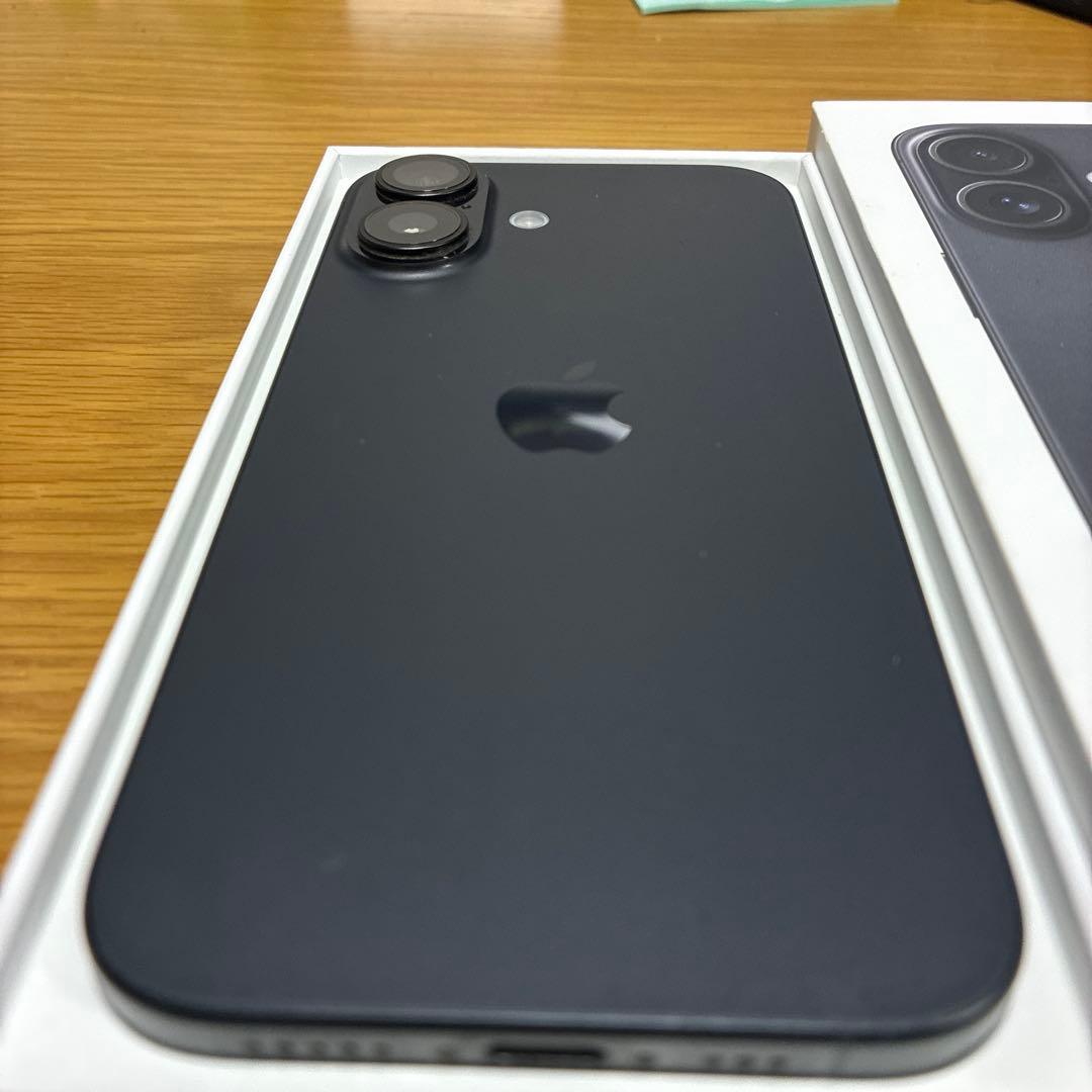 ジャンク品！部品取り　Apple iPhone 16 ブラック 本体