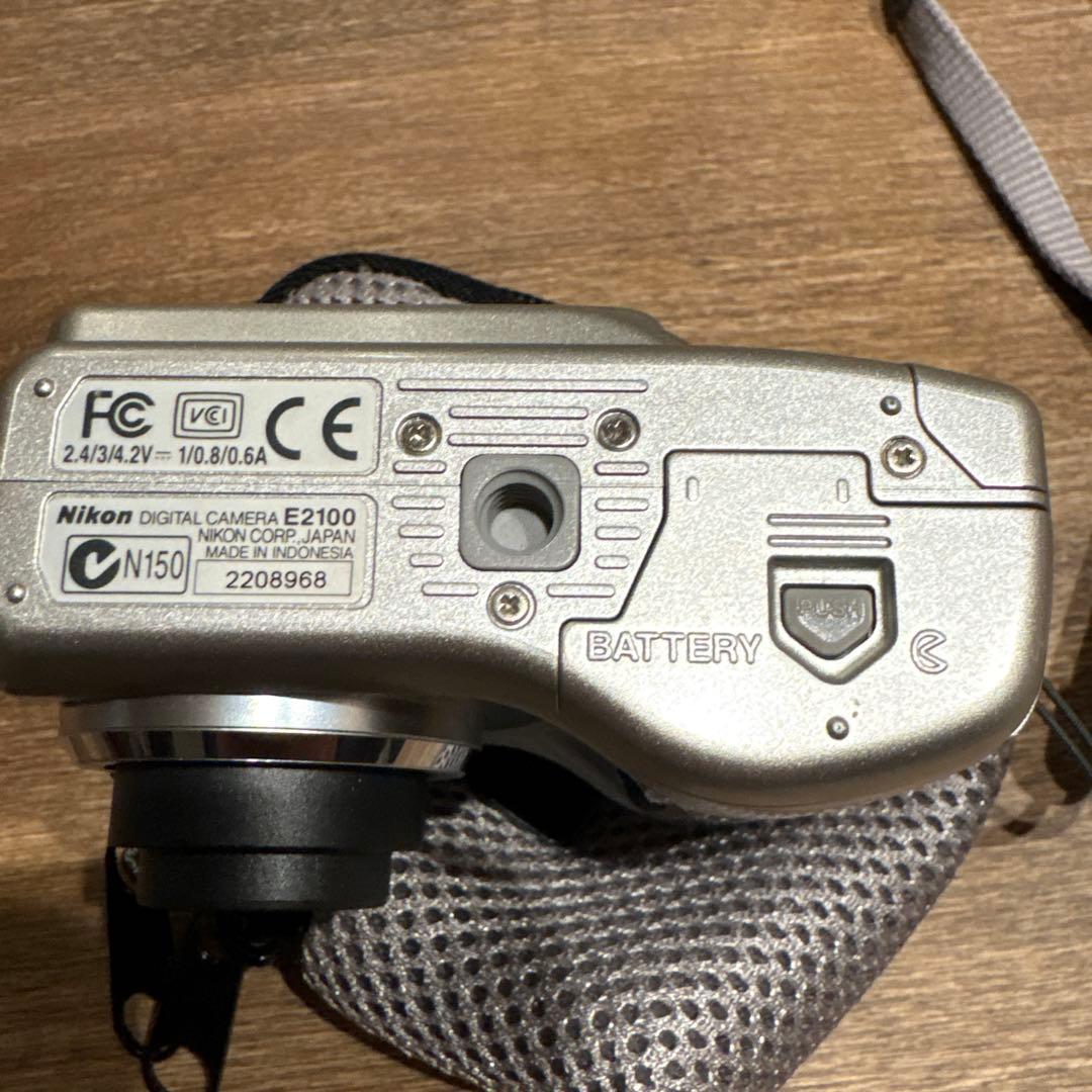 Nikon COOLPIX 2100 デジタルカメラ