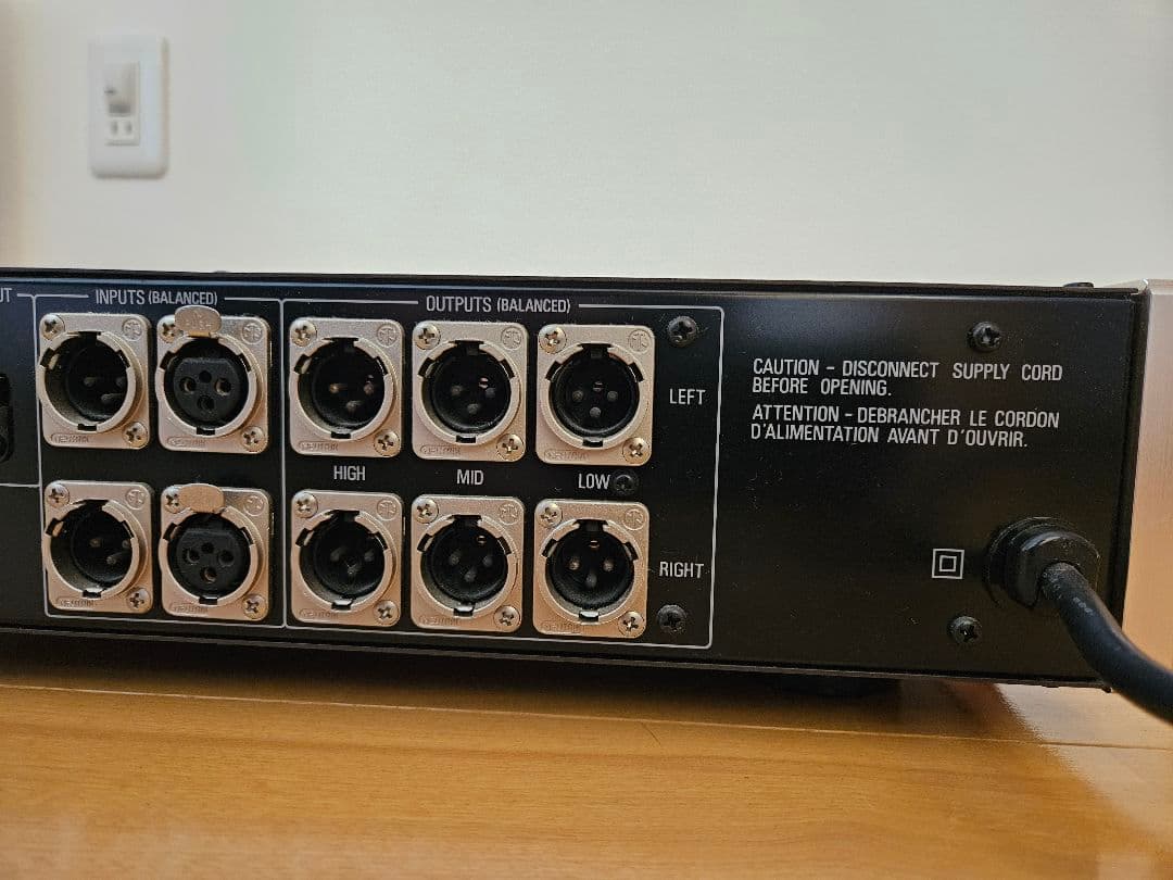 Accuphase F-15L マルチチャンネル デバイダー アキュフェーズ