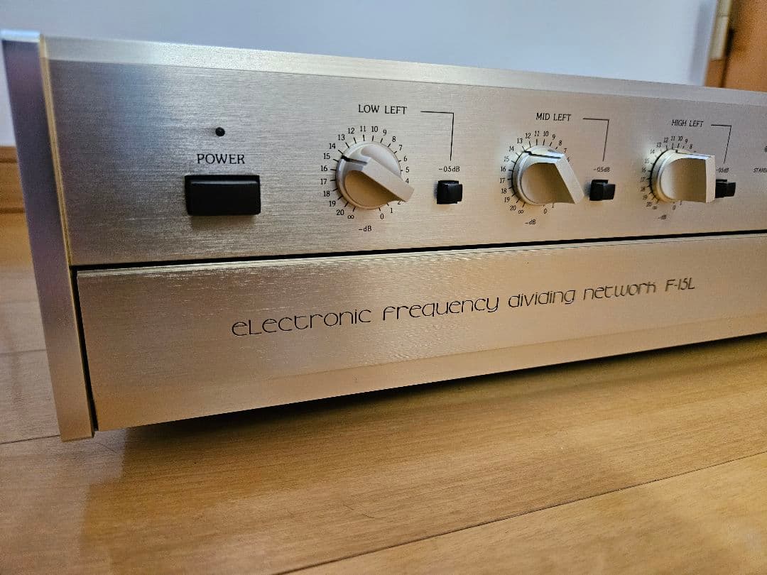 Accuphase F-15L マルチチャンネル デバイダー アキュフェーズ