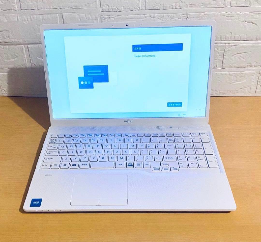 【ほぼ新品】Fujitsu ノートPC 15.6インチ FMV Lite