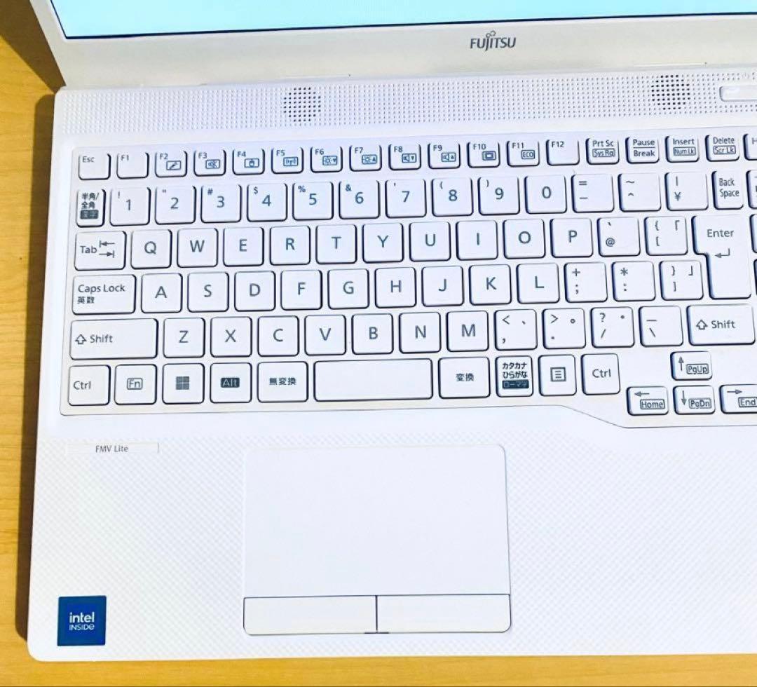 【ほぼ新品】Fujitsu ノートPC 15.6インチ FMV Lite