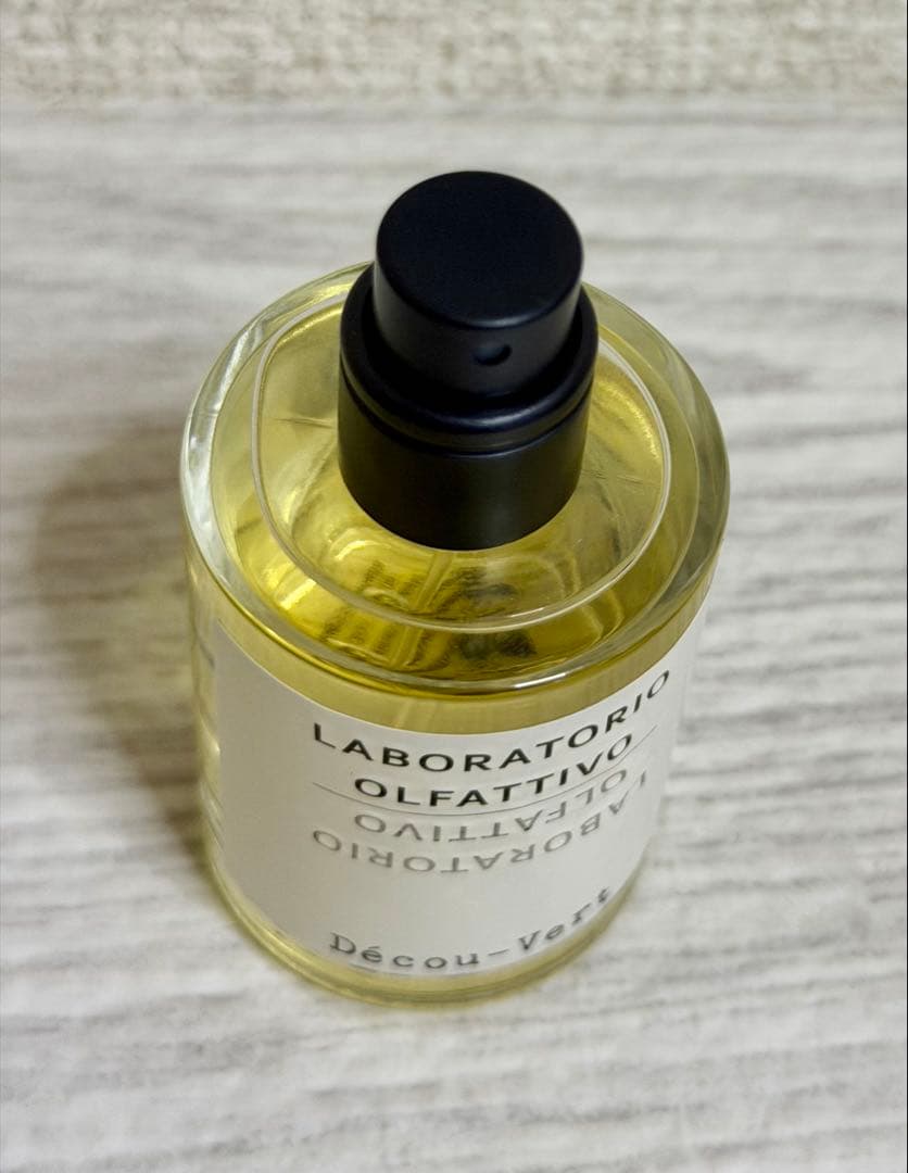 ほぼ新品　デコベール　ラボラトリオ オルファティーボ 30ml 香水