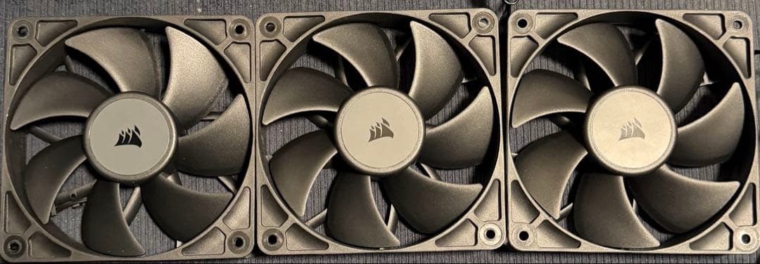 【美品】CORSAIR NAUTILUS -ノーチラス- 360ラジエーター